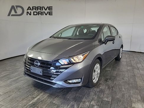 Used 2024 Nissan Versa S image 1