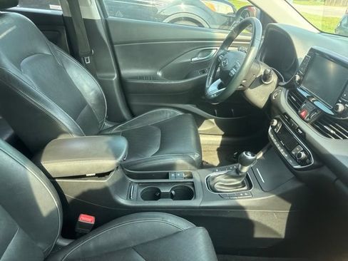 Used 2018 Hyundai Elantra GT w/ Tech Package 03 FWD image 16