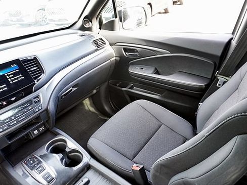 Used 2021 Honda Passport Sport image 21