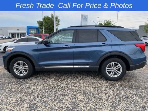 Used 2020 Ford Explorer XLT w/ Equipment Group 202A AWD/4WD image 7
