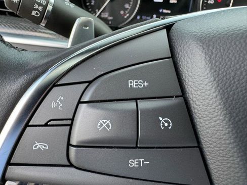 Used 2024 Cadillac XT5 Sportv w/ Technology Package image 12