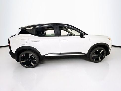 New 2026 Nissan Kicks SR w/ SR Premium Package image 4