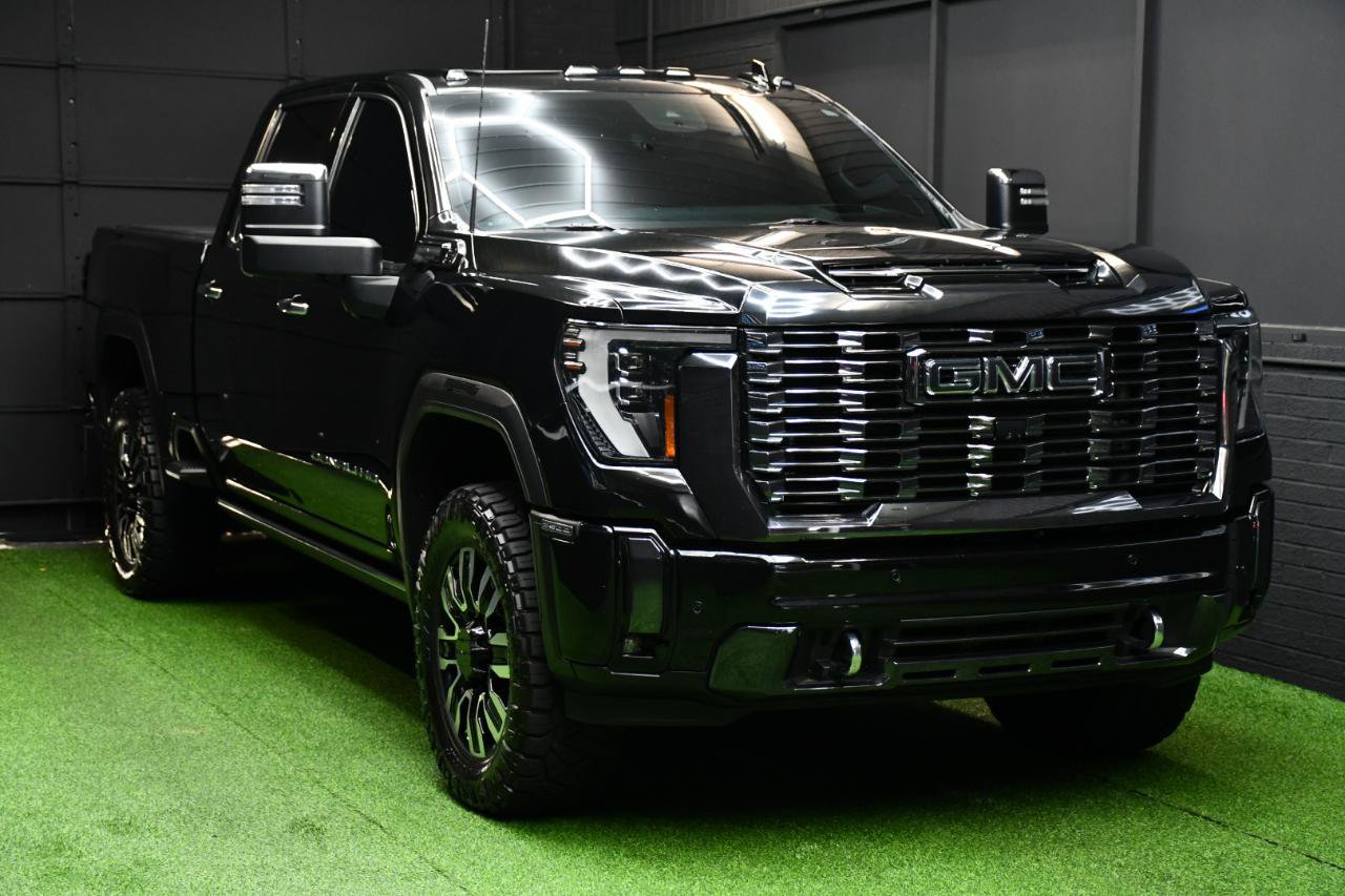 Used 2024 GMC Sierra 2500 Denali Ultimate AWD/4WD image 17