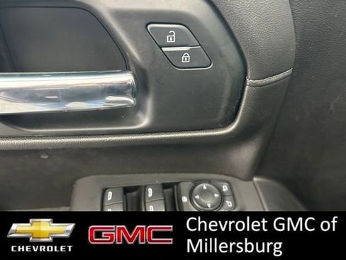 Used 2022 GMC Sierra 1500 Elevation w/ LPO, Elevation Black Package image 15