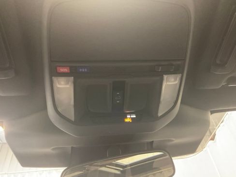 Used 2025 Subaru Forester Premium AWD/4WD image 28