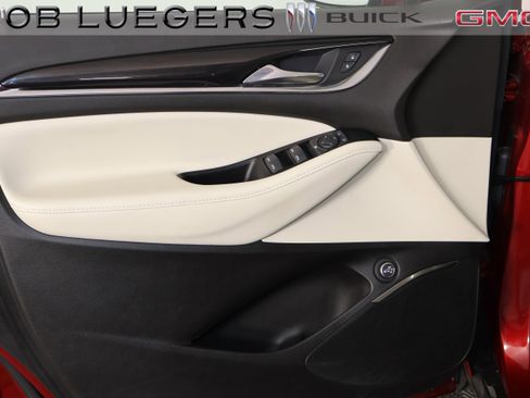 Certified 2023 Buick Enclave Essence image 7