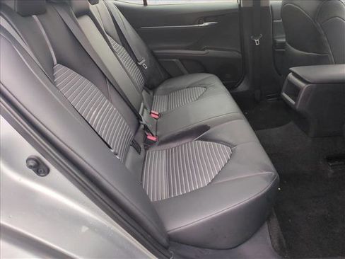 Used 2024 Toyota Camry SE image 18