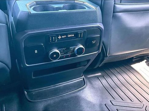 Used 2022 Ford Expedition Max Platinum AWD/4WD image 34