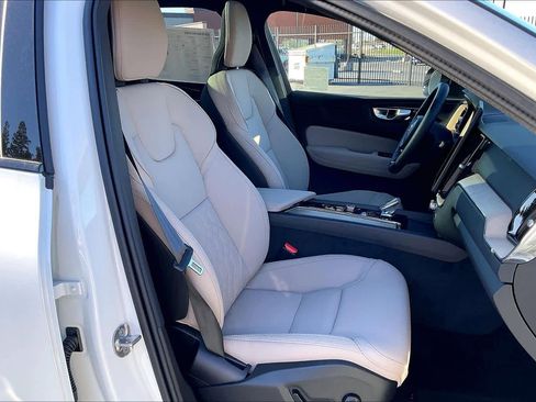 New 2026 Volvo XC60 B5 Plus w/ Protection Package Premier image 31