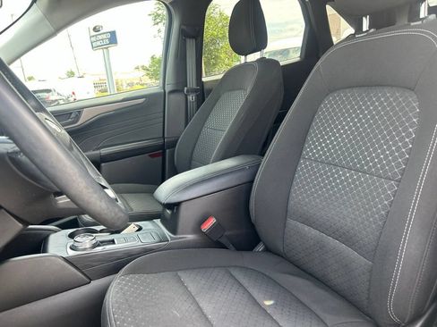Used 2023 Ford Escape Active AWD/4WD image 9