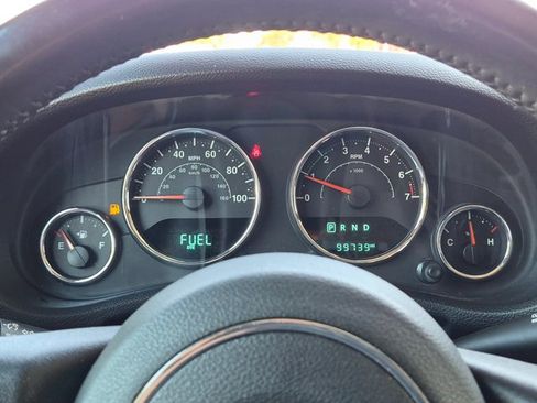 Used 2018 Jeep Wrangler Unlimited Sport S AWD/4WD image 11