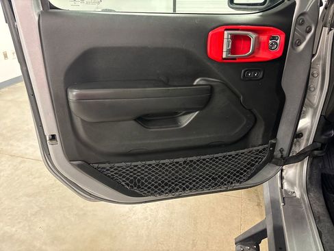 Used 2019 Jeep Wrangler Unlimited Sport S AWD/4WD image 23