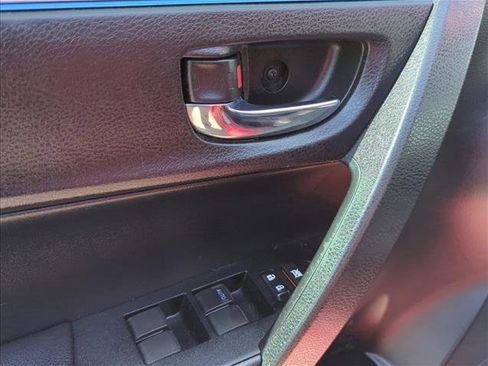 Used 2016 Toyota Corolla S FWD image 11