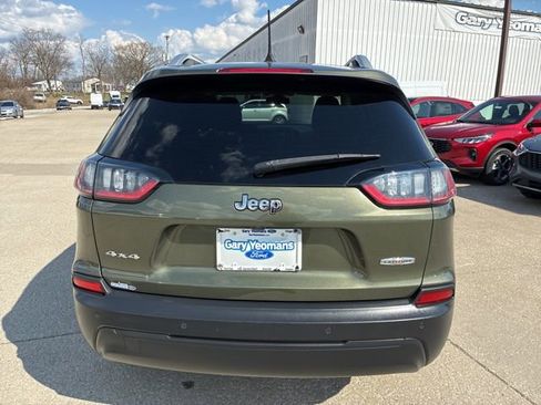 Used 2019 Jeep Cherokee Latitude w/ Popular Appearance Group image 6
