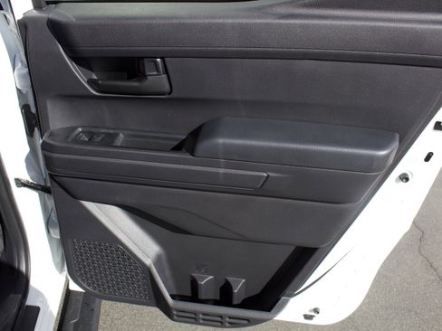 Used 2026 Toyota Tacoma SR5 image 29