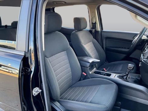 Used 2019 Ford Ranger XL w/ Equipment Group 101A Mid RWD image 9
