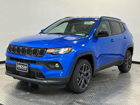 New 2026 Jeep Compass Latitude image 3