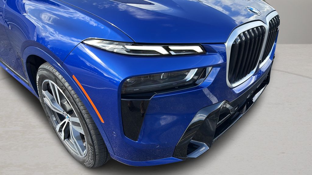 Used 2026 BMW X7 M60i AWD/4WD image 11