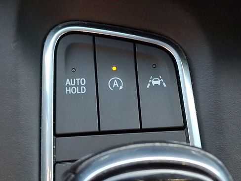 Used 2021 Cadillac Escalade ESV Sport Platinum w/ LPO, ONYX Package image 31