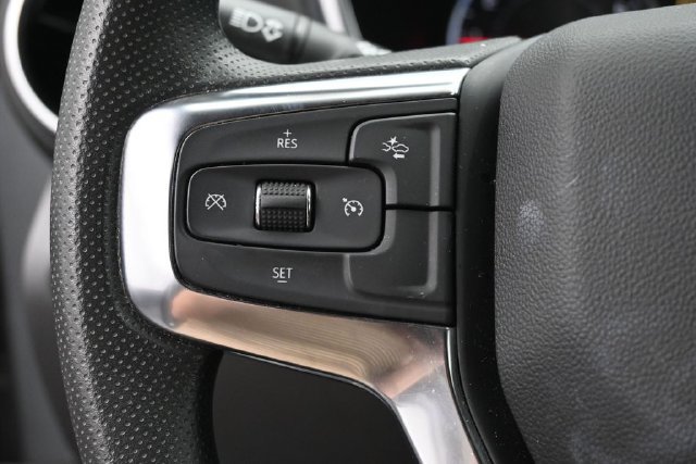 Used 2025 Chevrolet Blazer LT AWD/4WD image 17