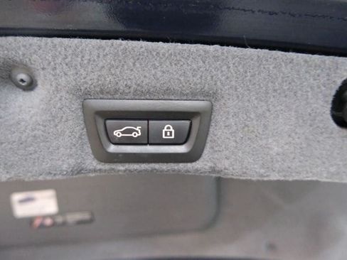 Used 2015 BMW 750Li xDrive AWD/4WD image 11