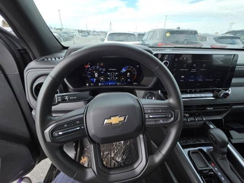 Used 2024 Chevrolet Colorado W/T w/ WT Convenience Package II image 6