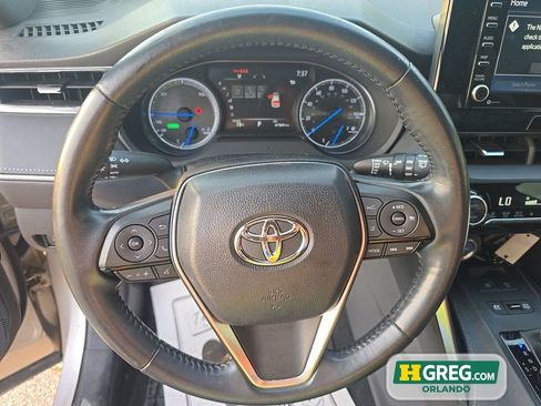 Used 2021 Toyota Venza XLE w/ Softex Package AWD/4WD image 11