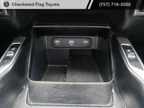 Used 2022 Kia Sorento S w/ Panoramic Sunroof Package image 19