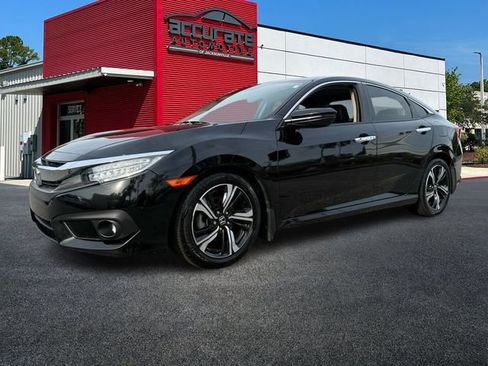 Used 2017 Honda Civic Touring image 1