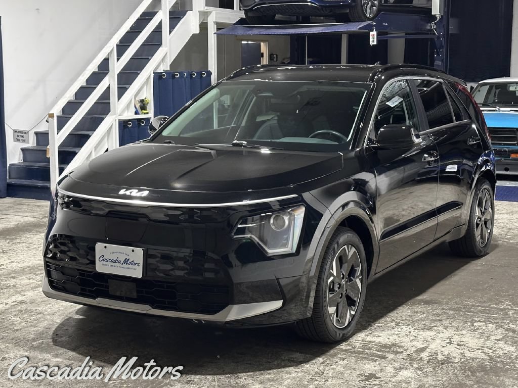 Used 2023 Kia Niro Wind w/ Wind Preserve Package FWD image 6