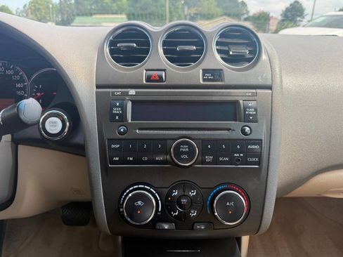 Used 2012 Nissan Altima 2.5 S FWD image 19