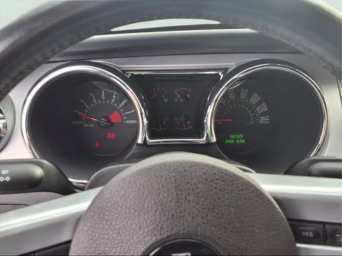 Used 2007 Ford Mustang GT Premium image 12