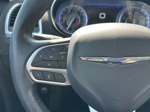 Used 2020 Chrysler 300 Touring w/ Driver Convenience Group image 22