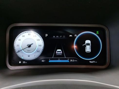 Used 2022 Hyundai Kona Limited AWD/4WD image 18