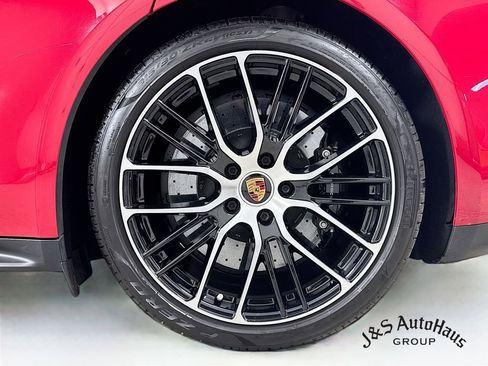 Used 2021 Porsche Panamera GTS AWD/4WD image 39