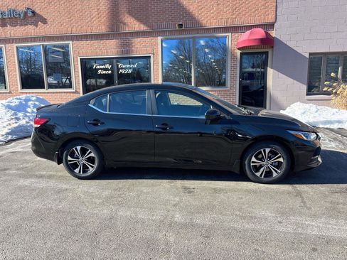 Used 2022 Nissan Sentra SV w/ Lighting Package image 25