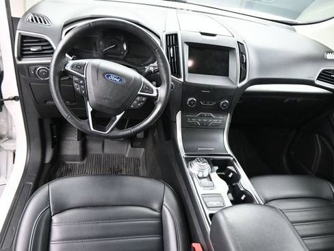 Used 2019 Ford Edge SEL w/ Equipment Group 201A AWD/4WD image 22