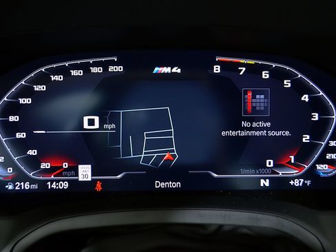 Used 2022 BMW M4 Coupe w/ Executive Package RWD image 19