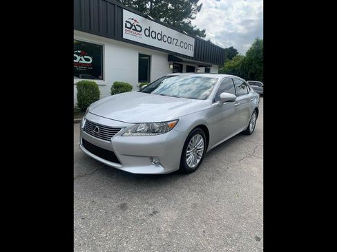 Used 2014 Lexus ES 350 w/ Luxury Package FWD image 1