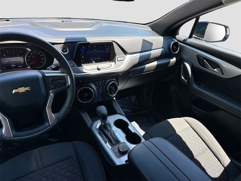 Used 2021 Chevrolet Blazer LT image 22