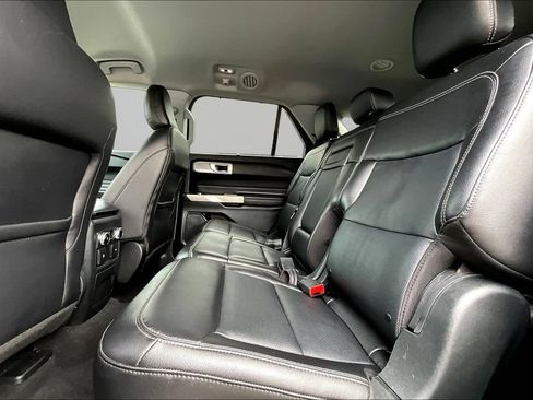 Used 2023 Ford Explorer Limited AWD/4WD image 21