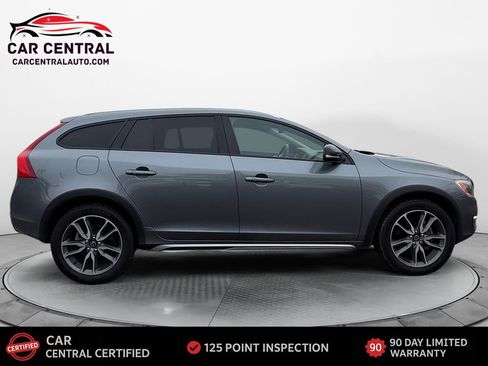 Used 2016 Volvo V60 T5 Cross Country Platinum image 6