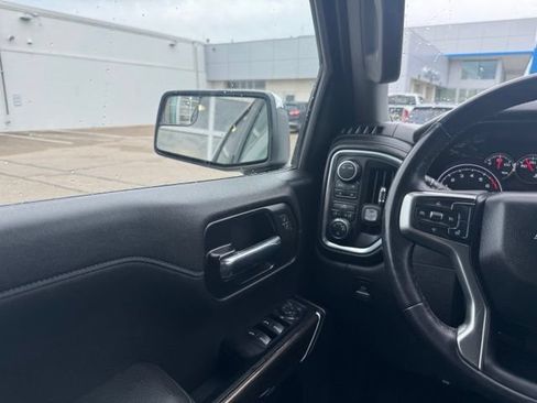 Used 2022 Chevrolet Silverado 1500 LT AWD/4WD image 26