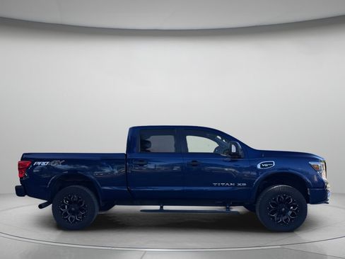 Used 2018 Nissan Titan PRO-4X w/ Pro-4x Convenience Package image 2