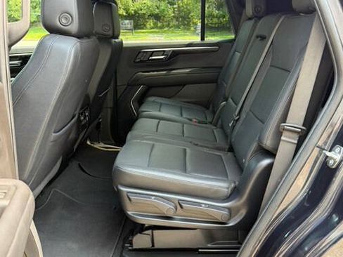 Used 2025 Chevrolet Tahoe LT RWD image 29