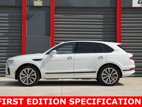 Used 2021 Bentley Bentayga V8 w/ First Edition Specification image 2