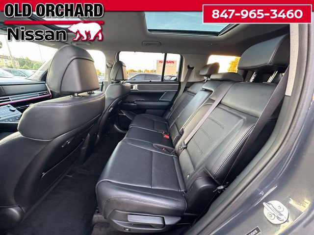 Used 2025 Hyundai Santa Fe Limited AWD/4WD image 13