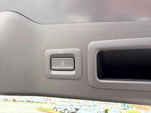 New 2026 MAZDA MAZDA3 Carbon image 29