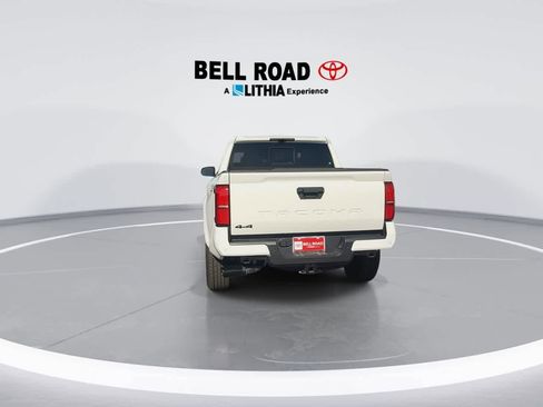 Used 2025 Toyota Tacoma TRD Sport w/ TRD Sport Premium Package image 8