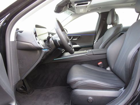 Certified 2024 Mercedes-Benz E 350 4MATIC Sedan image 9